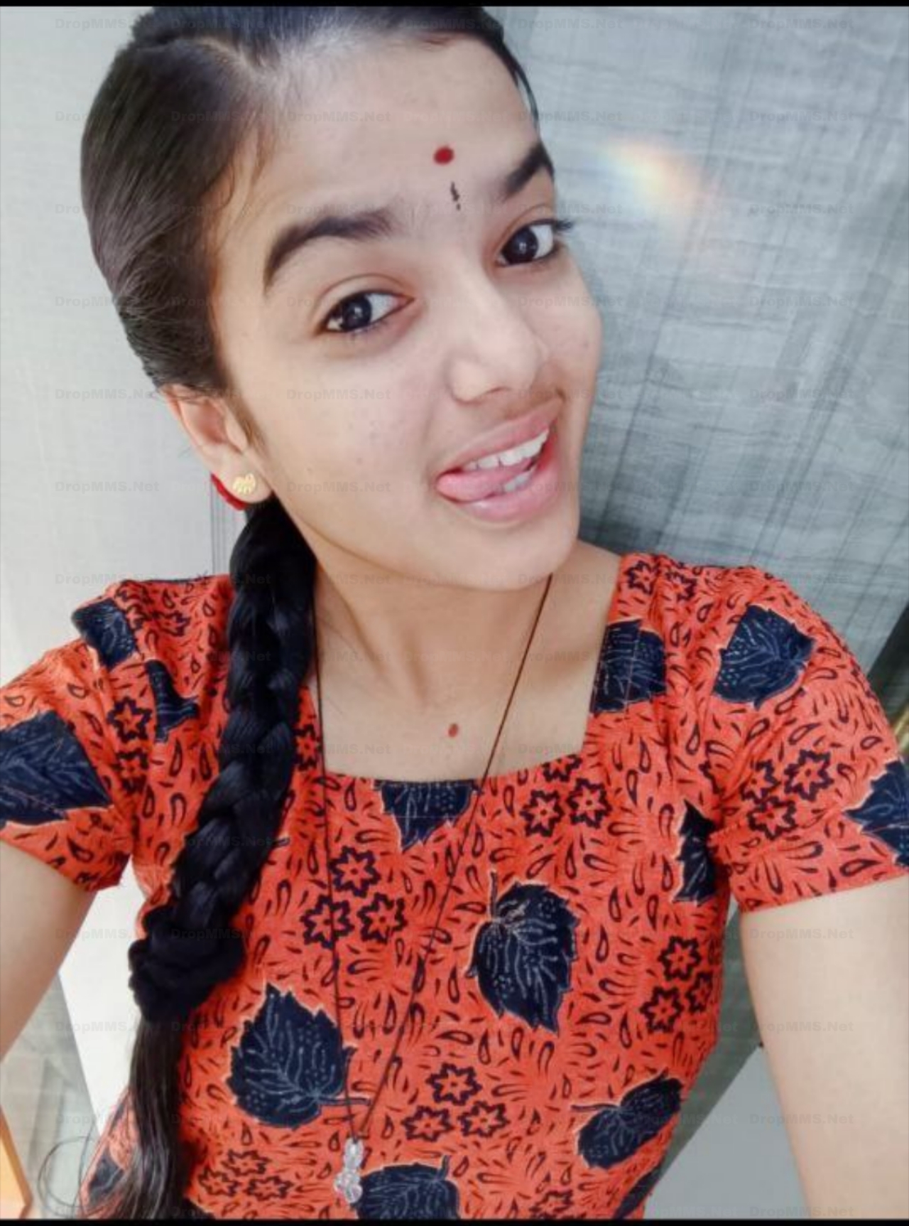Tamil maami ponnu hairy pussy and sexy boobs show 1