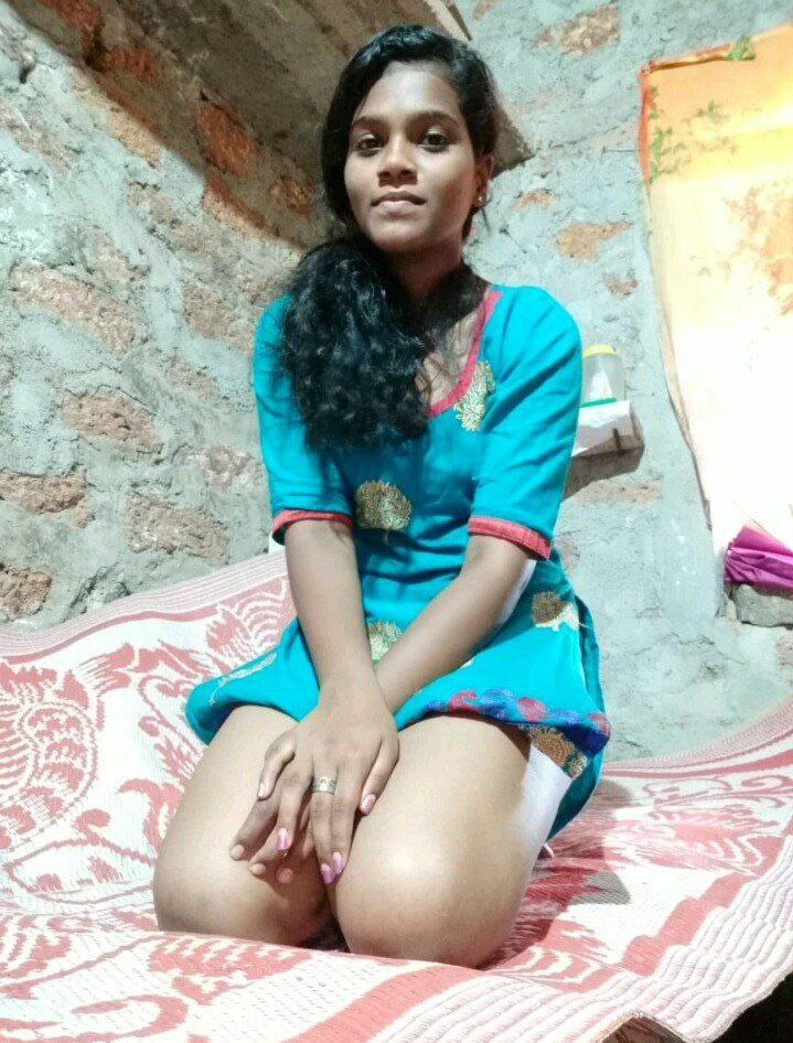 Tamil village girlfriend nudity exposing pics 5