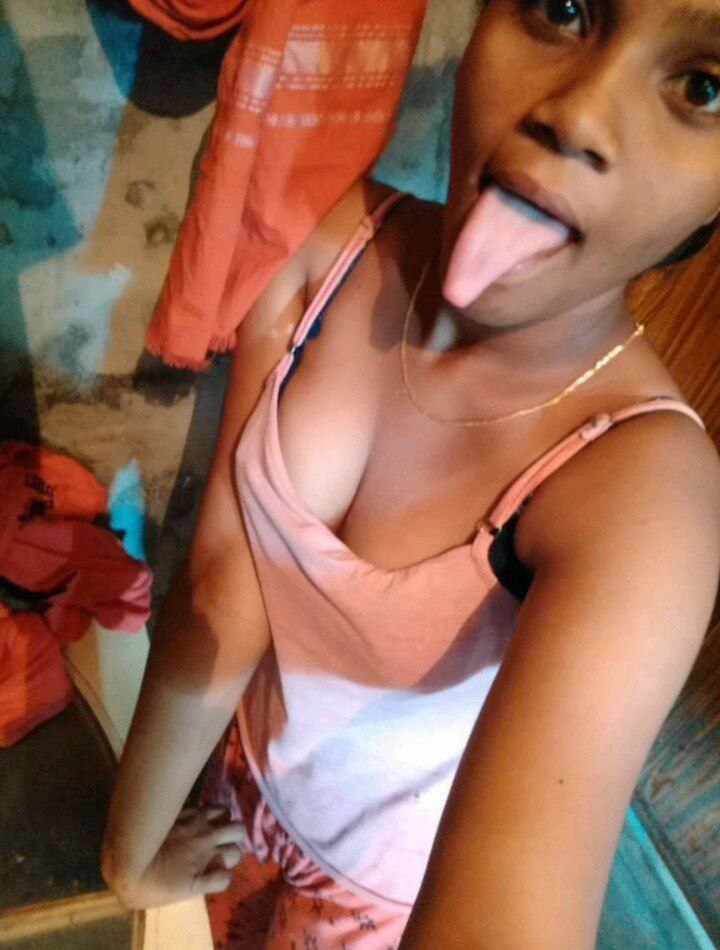 Tamil village girlfriend nudity exposing pics 6