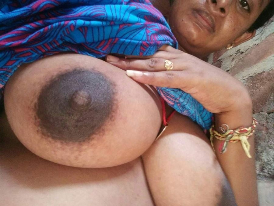 Tamil wife nude photos circulating over Indian porn sites 7