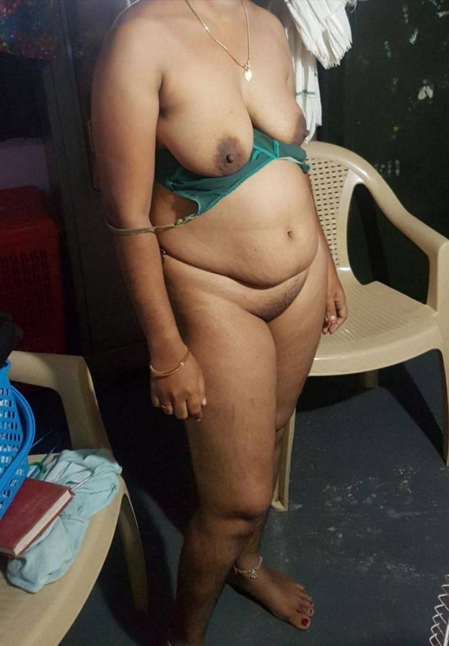 Tamil wife nude photos taken by her husband 2