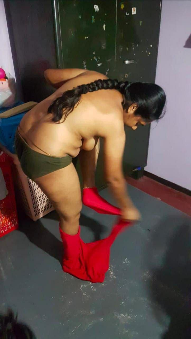 Tamil wife nude photos taken by her husband 3