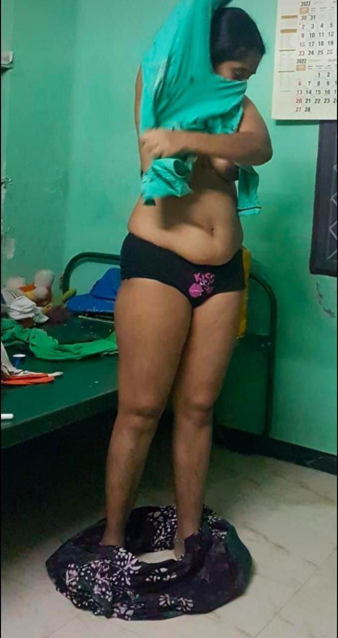 Tamil wife nude photos taken by her husband 7