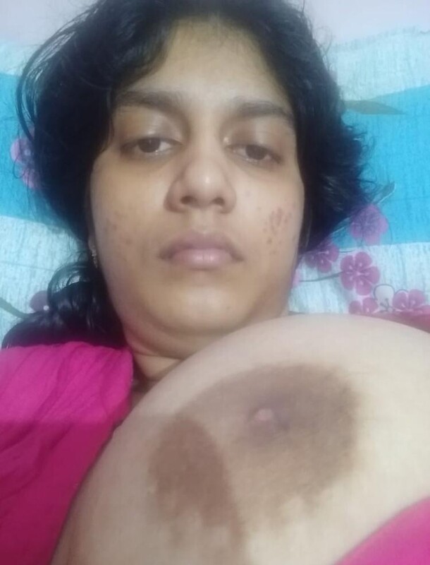 Tamil wife showing private body parts photos 3