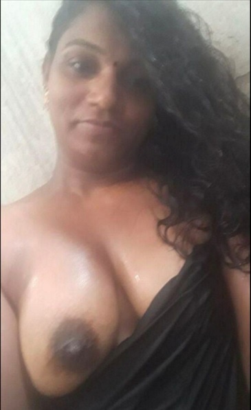 Tamil wife stripping saree and showing nude body curves 4