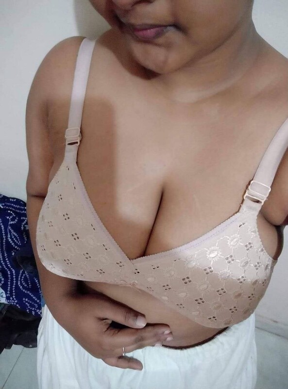 Tanker desi bhabhi boob press and nude private body show 5