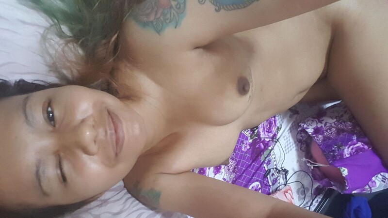 Tattooed desi girl nude with pillow humping 2