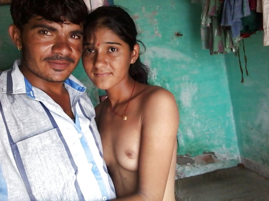 Teen girl exposed by her lover during their lonely time 3