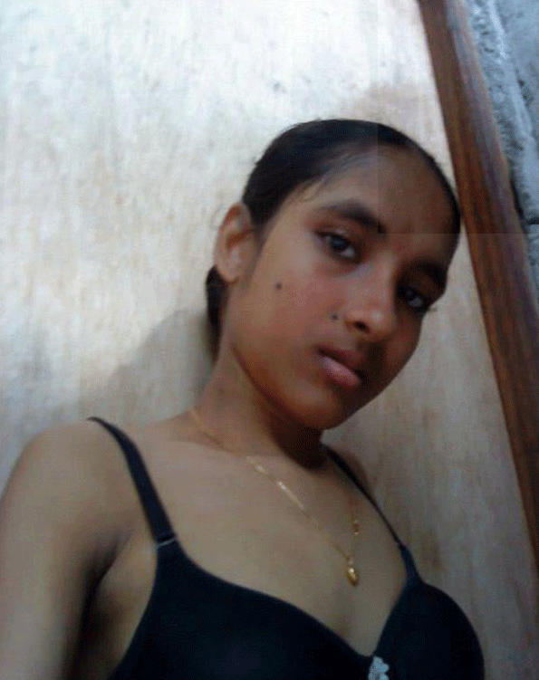 Teen Indian village girl boobs photos 10