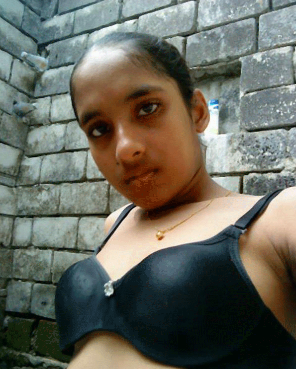 Teen Indian village girl boobs photos 8