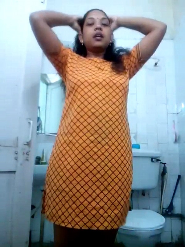 Teen mallu girl nude bathing pics 6