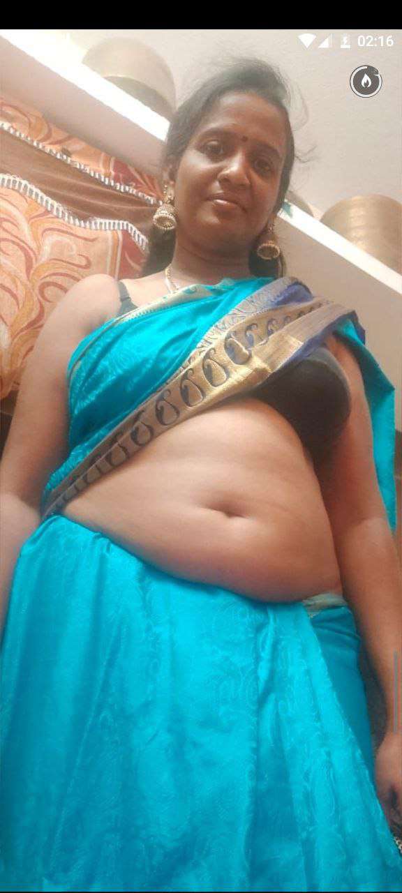 Telugu aunty nude boobs photos shared on WhatsApp 2