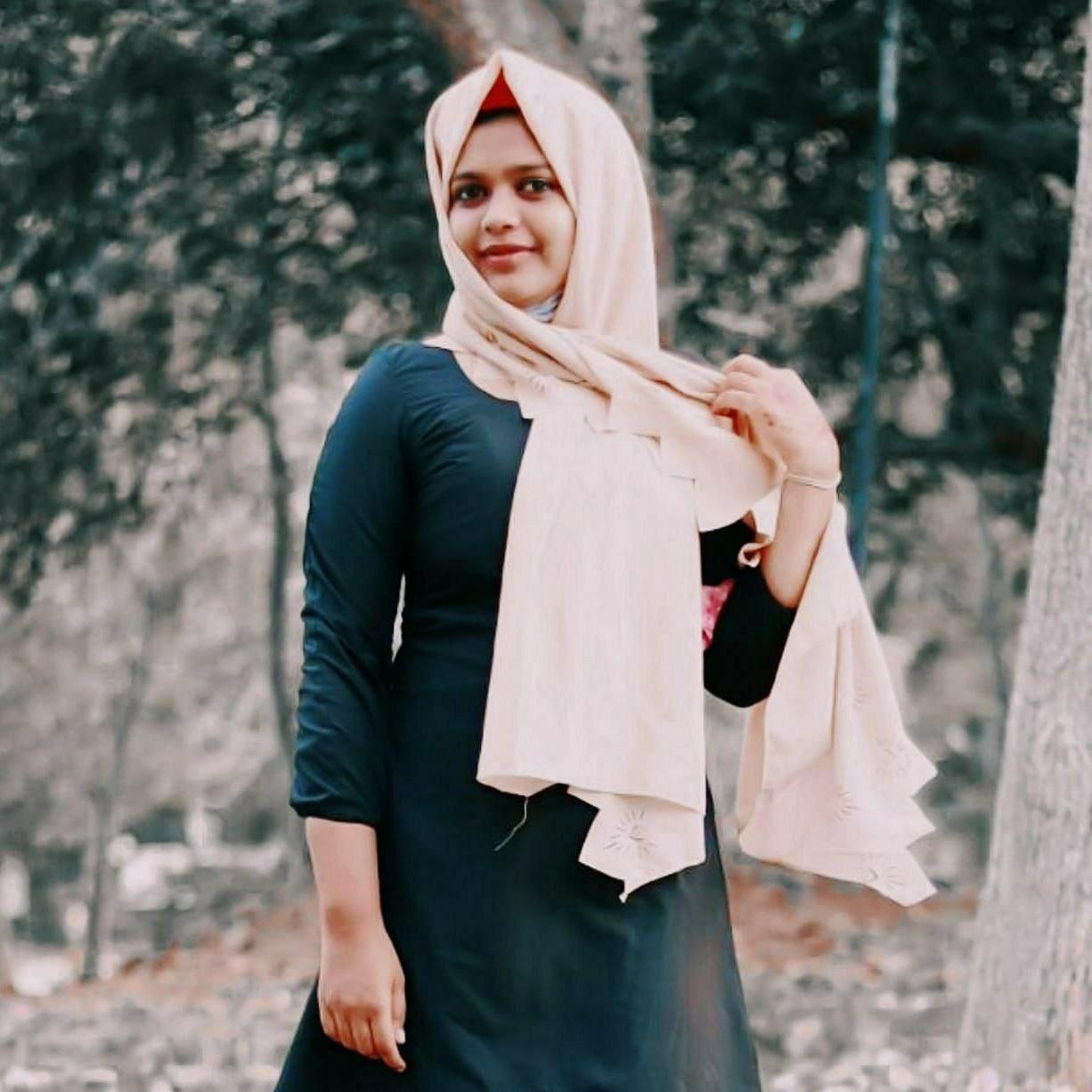 Tirur mallu girl naked selfie photos exclusive 2
