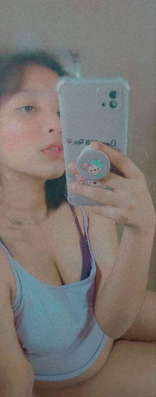 Toned body college girl naked photos and videos 1