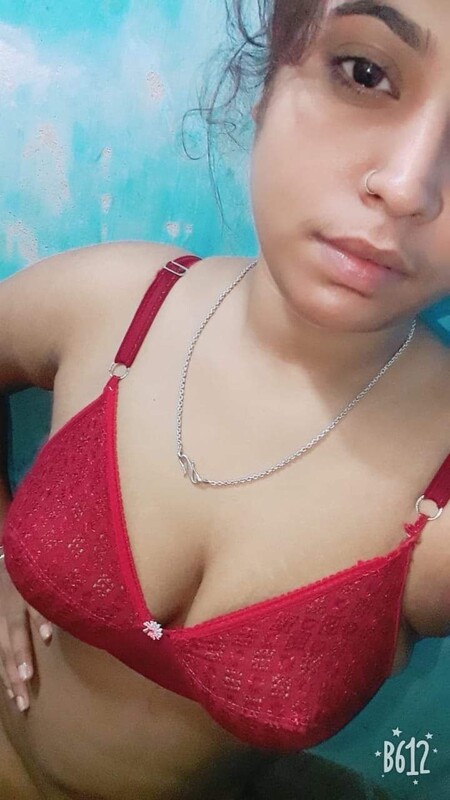 Top class Bengali Youtuber nude exclusive pics 7