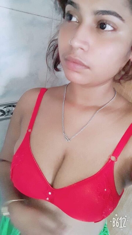 Top class Bengali Youtuber nude exclusive pics 9