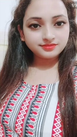Topless Indian girl private sex chat photos 1