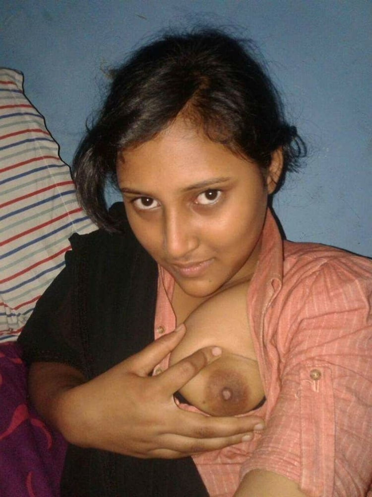 Unseen Desi village girl nude photos 1