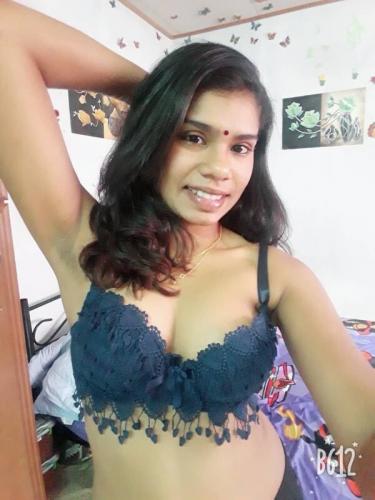 Unseen Tamil college girl nude photos leaked 3