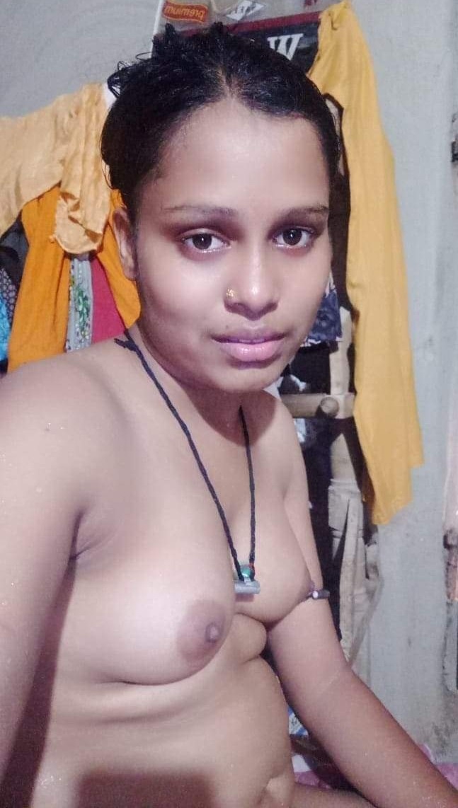 Village Bhabhi nude pics for your masturbation pleasure 2
