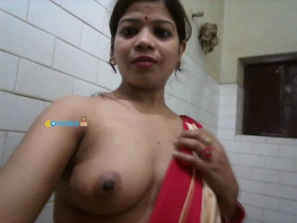 Village wife nude pics collection leaked out 1