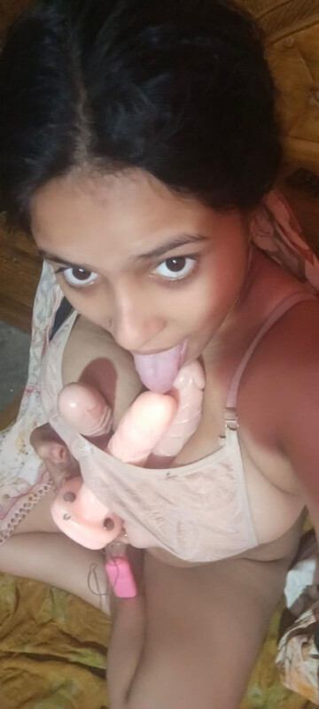 Viral Bengali girl nude body showing to boyfriend 3
