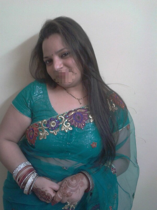 Wife removing saree and riding dick of husband 1