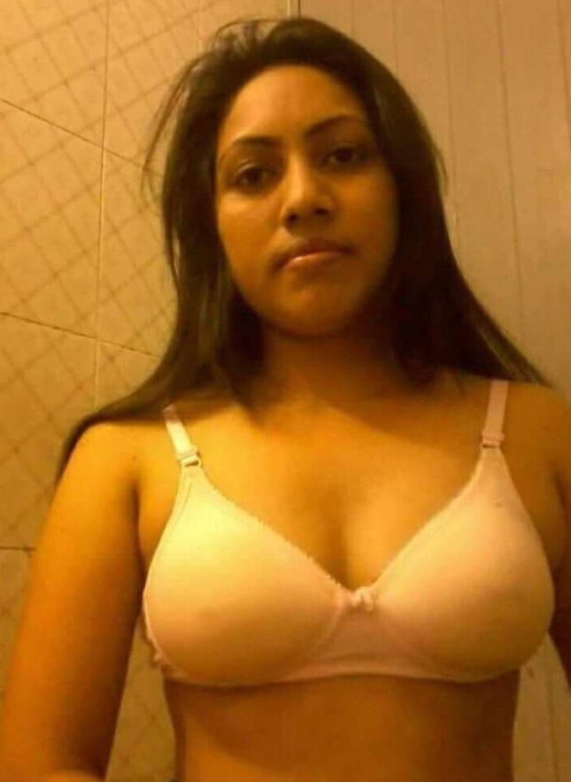 Wild Indian girl nude pics 8