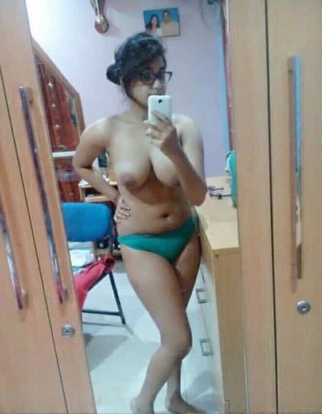 XXX Indian sex photos of big boobs desi girls and bhabhi’s 4