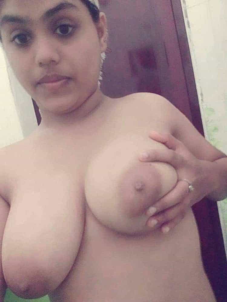 XXX sex photos of sexy Indian bhabhi, wife and teen girls 3