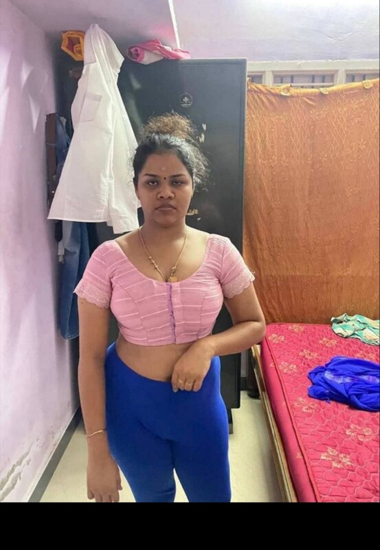 Young Tamil wife after bathing wiping body with towel 5
